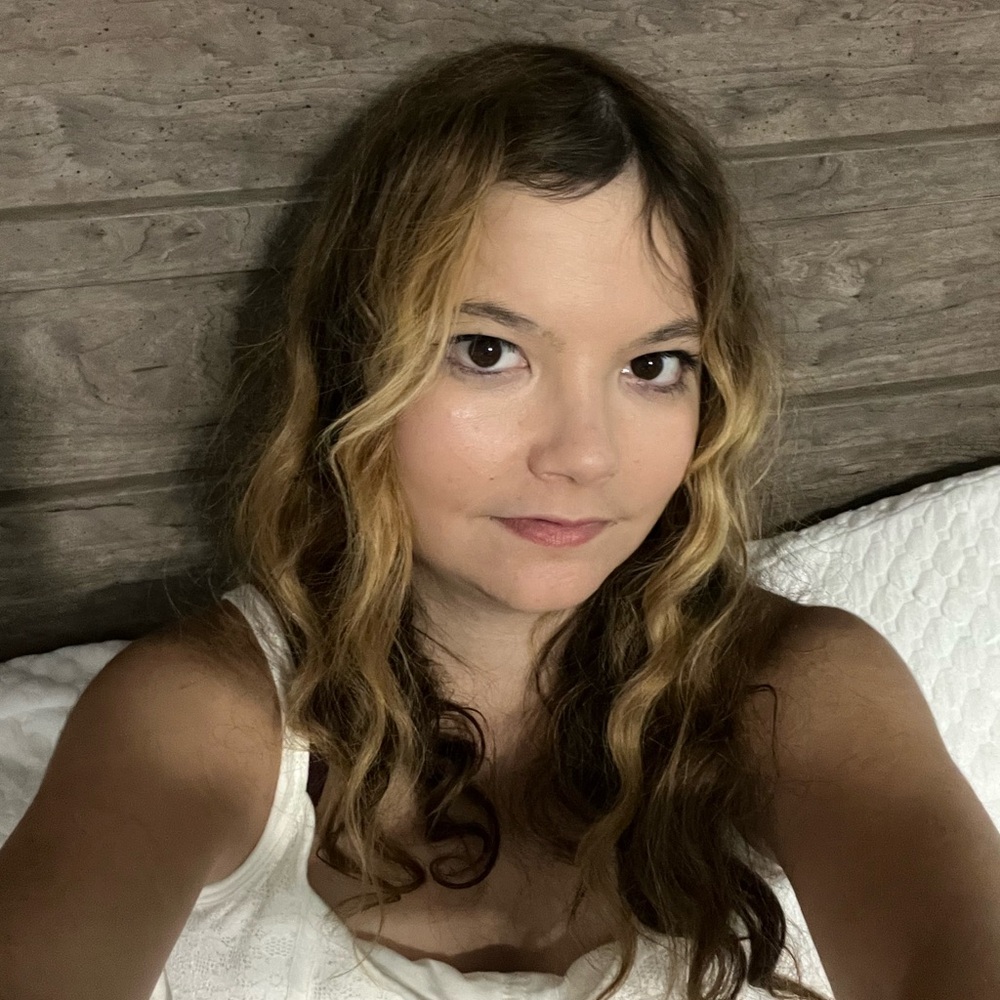 Meet your Posher, Nina